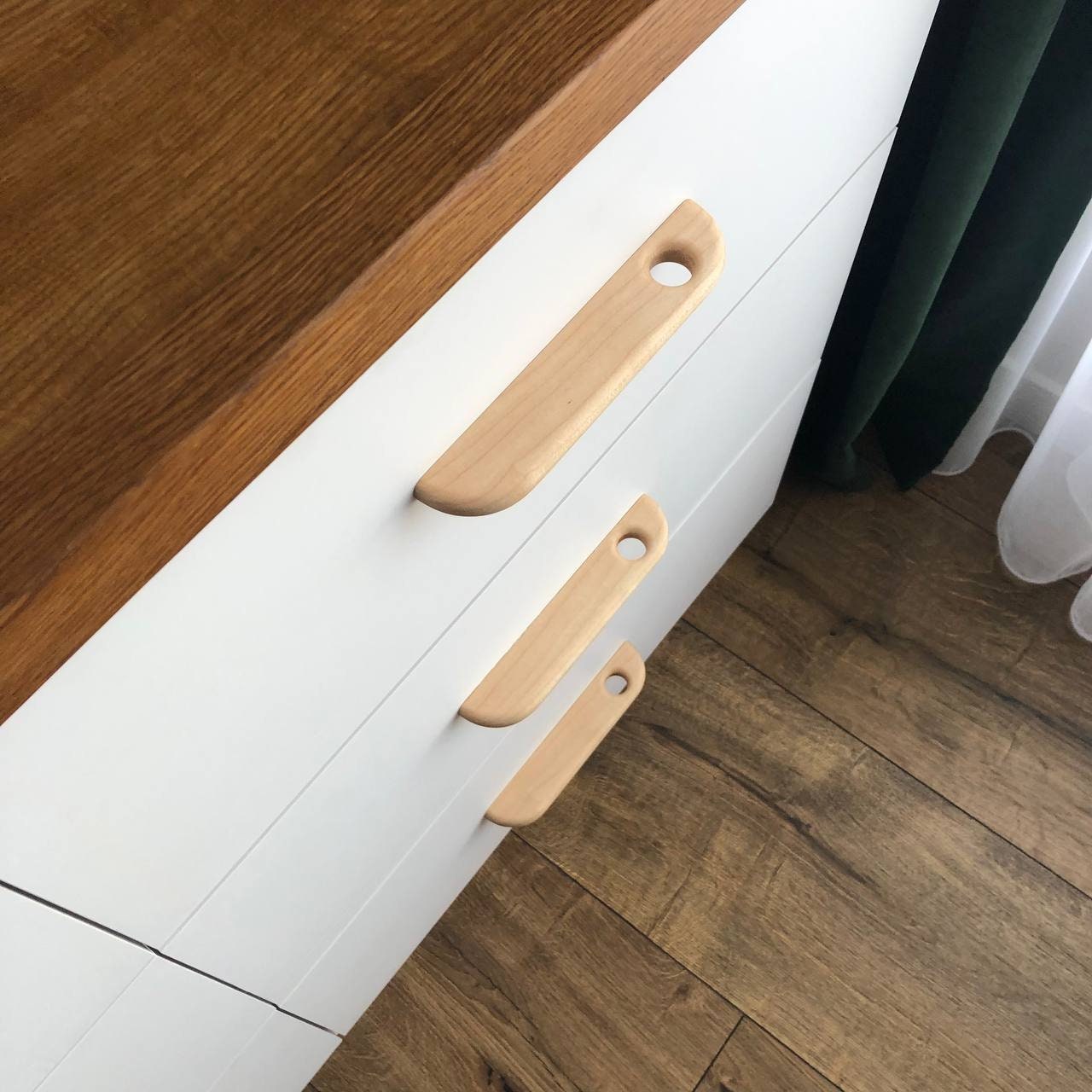 Slim Maple Cabinet Handle – Modern Wooden Drawer Pull, Minimalist Furniture Handle