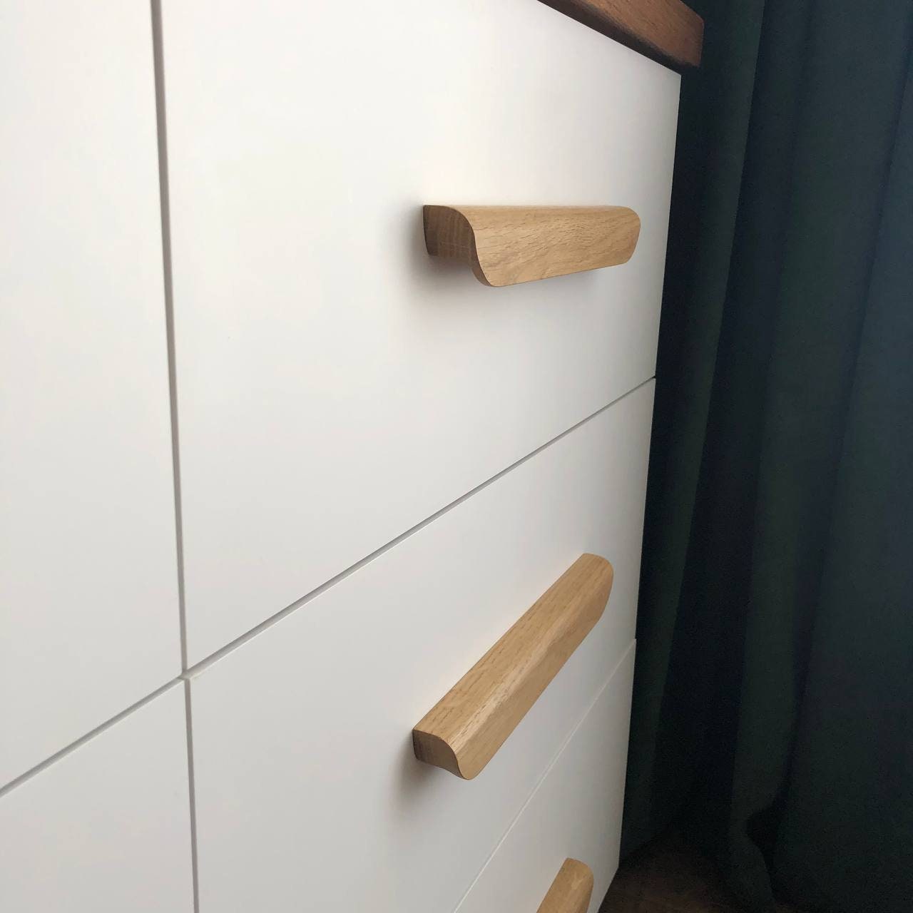 Oak Line Handle – Long Minimalist Wooden Cabinet Pull