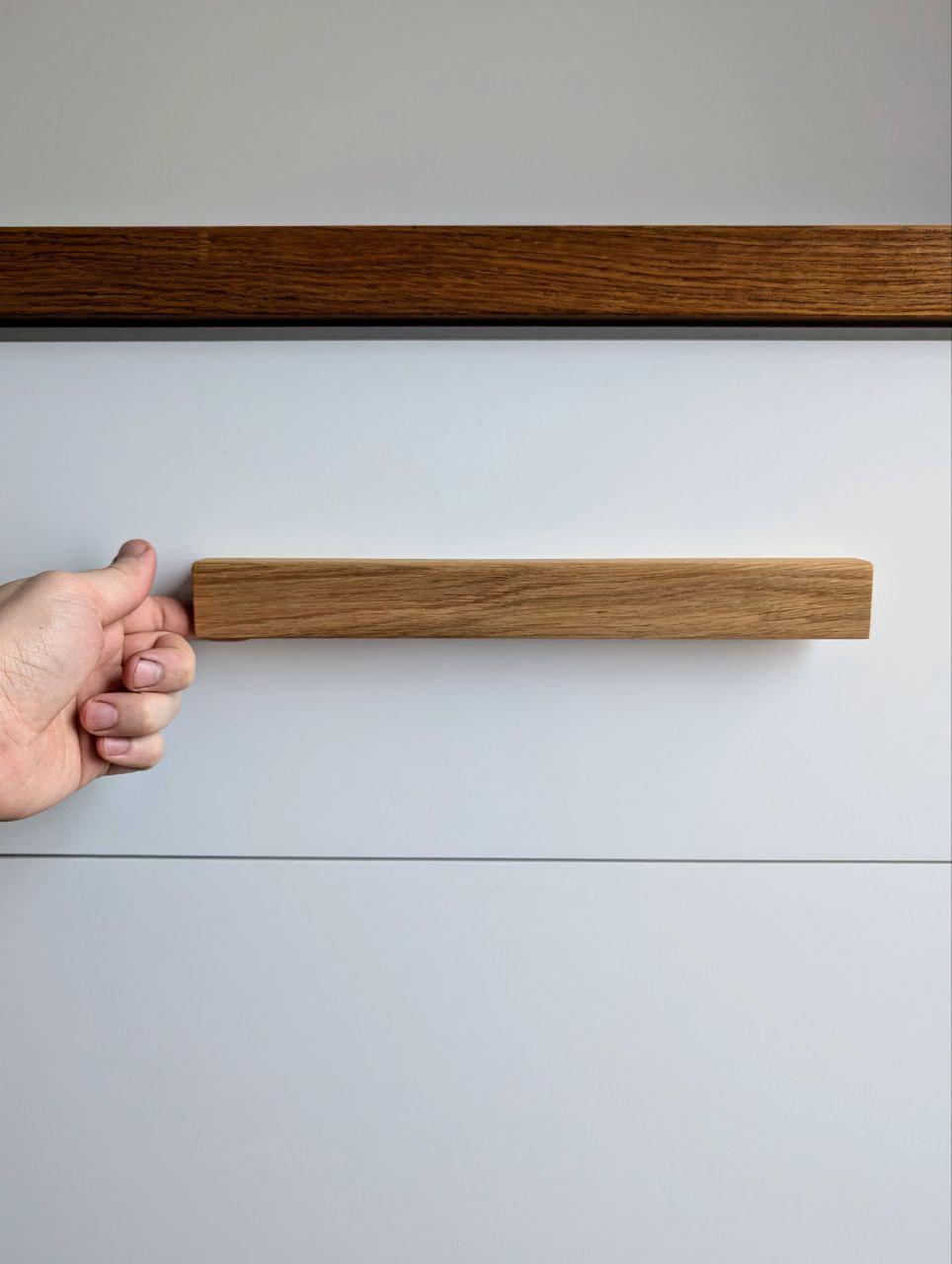 Oak Cabinet Handle – Minimalist Wooden Drawer Pull for Wardrobe and Furniture