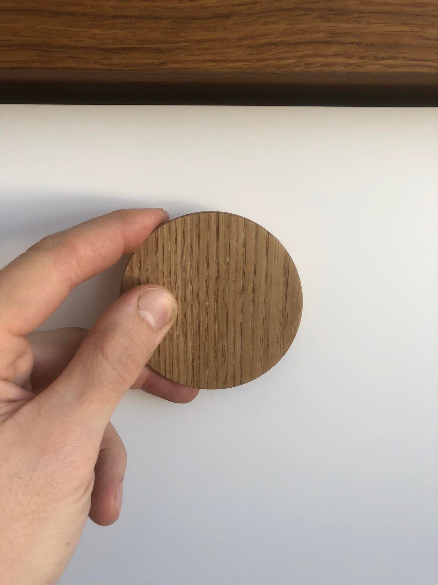 Round Oak Knob – Solid Wood Drawer Pull for Cabinets and Wardrobes