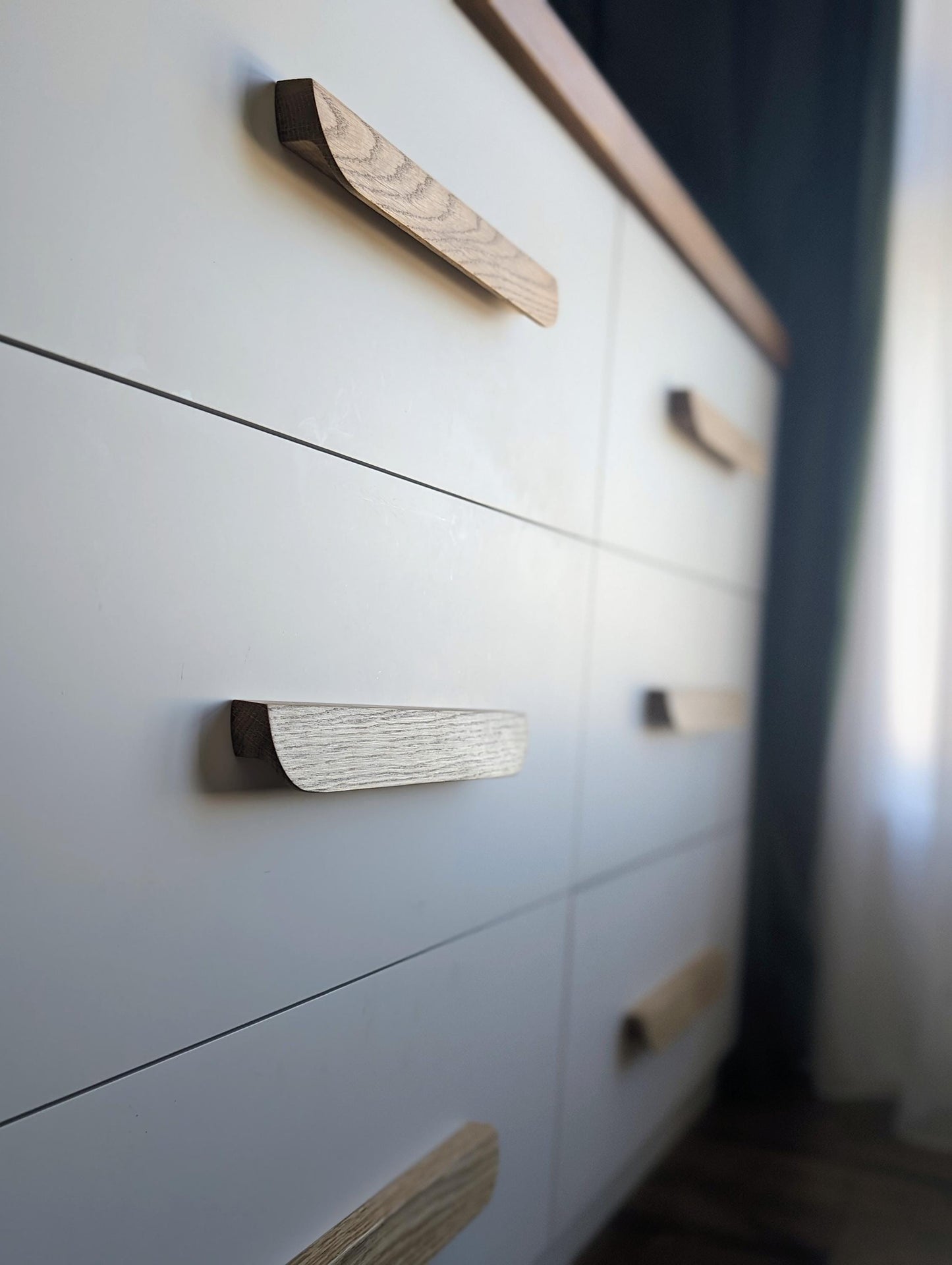 Slim Oak Handle – Long Minimalist Wooden Cabinet Pull