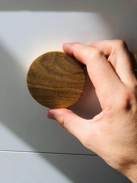 Slanted Oak Handle – Modern Wooden Knob for Cabinets and Decor