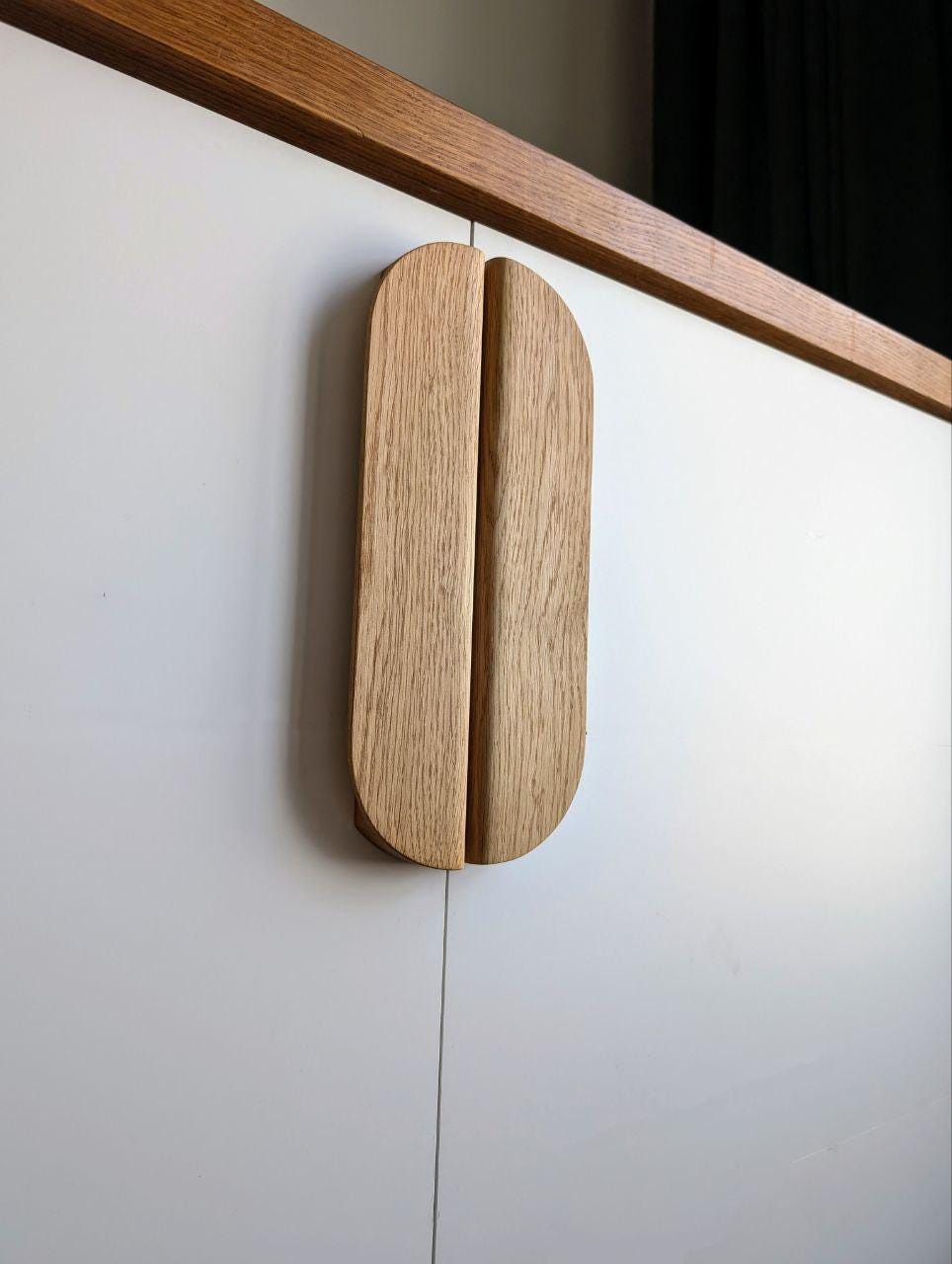 Wide Oak Cabinet Handle – Long Minimalist Wooden Drawer Pull (Single Piece)