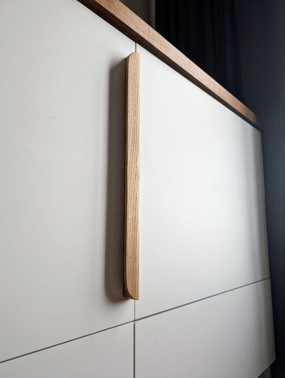 Oak Cabinet Handle – Long Minimalist Wooden Drawer Pull (Single Piece)