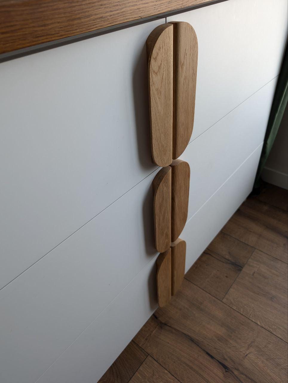 Wide Oak Cabinet Handle – Long Minimalist Wooden Drawer Pull (Single Piece)