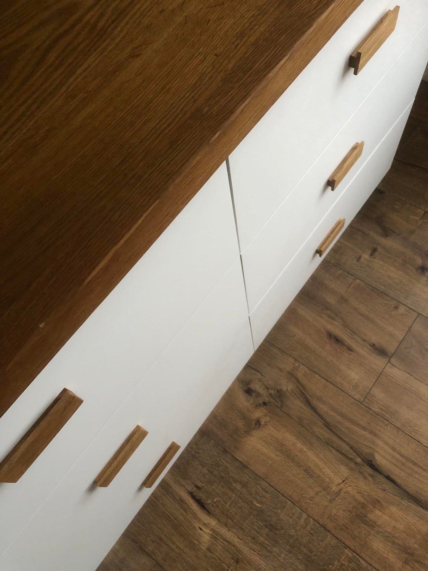 Line Oak Handle – Long Minimalist Wooden Drawer Pull