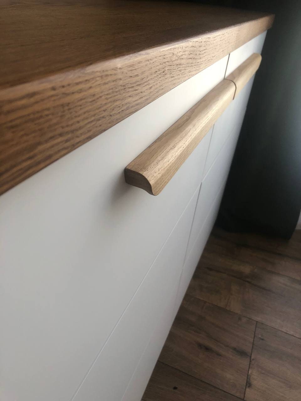 Oak Cabinet Handle Pair – Long Minimalist Wooden Drawer Pulls (Left & Right)