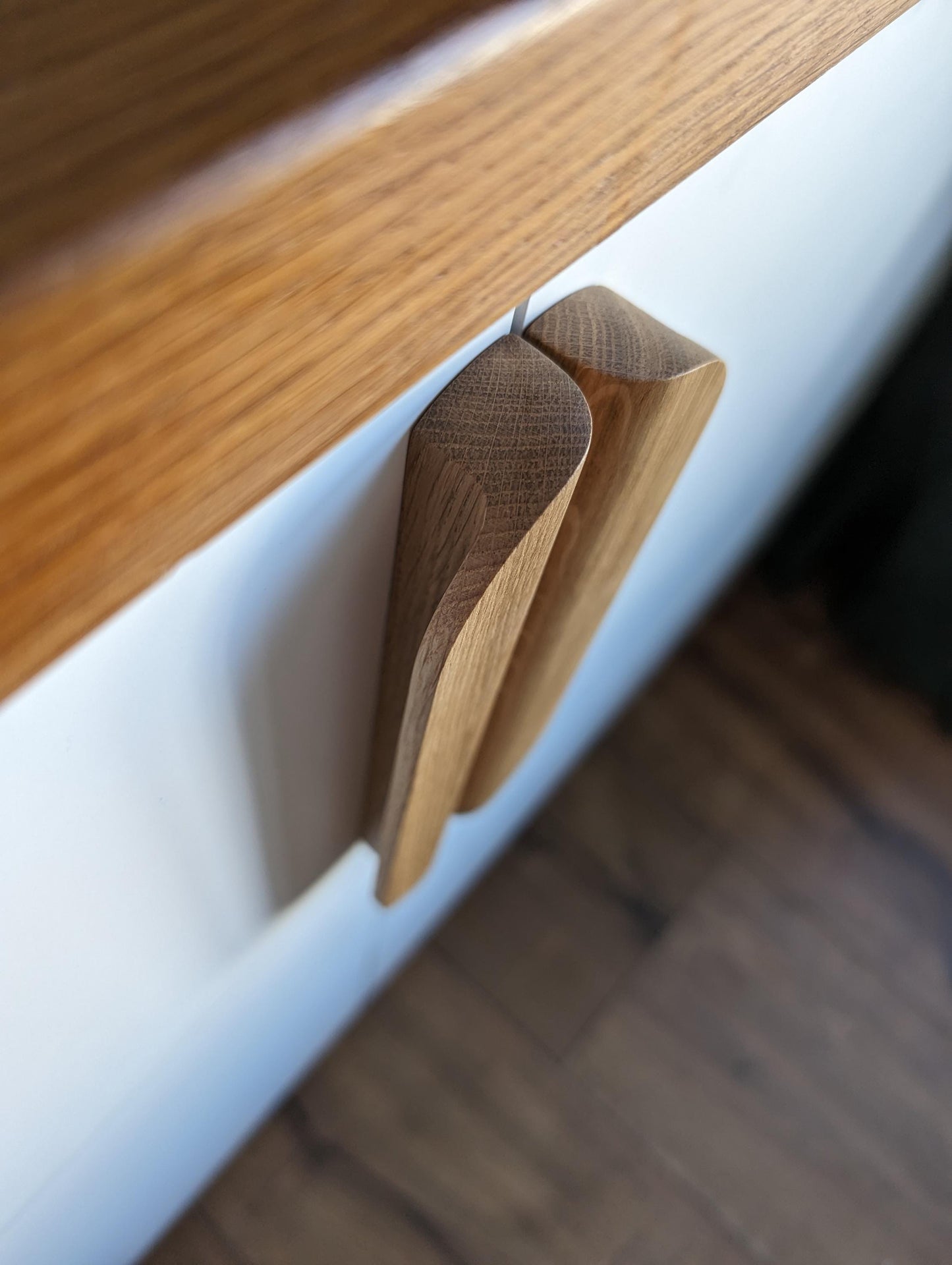 Oak Cabinet Handle – Long Minimalist Wooden Drawer Pull (Single Piece)