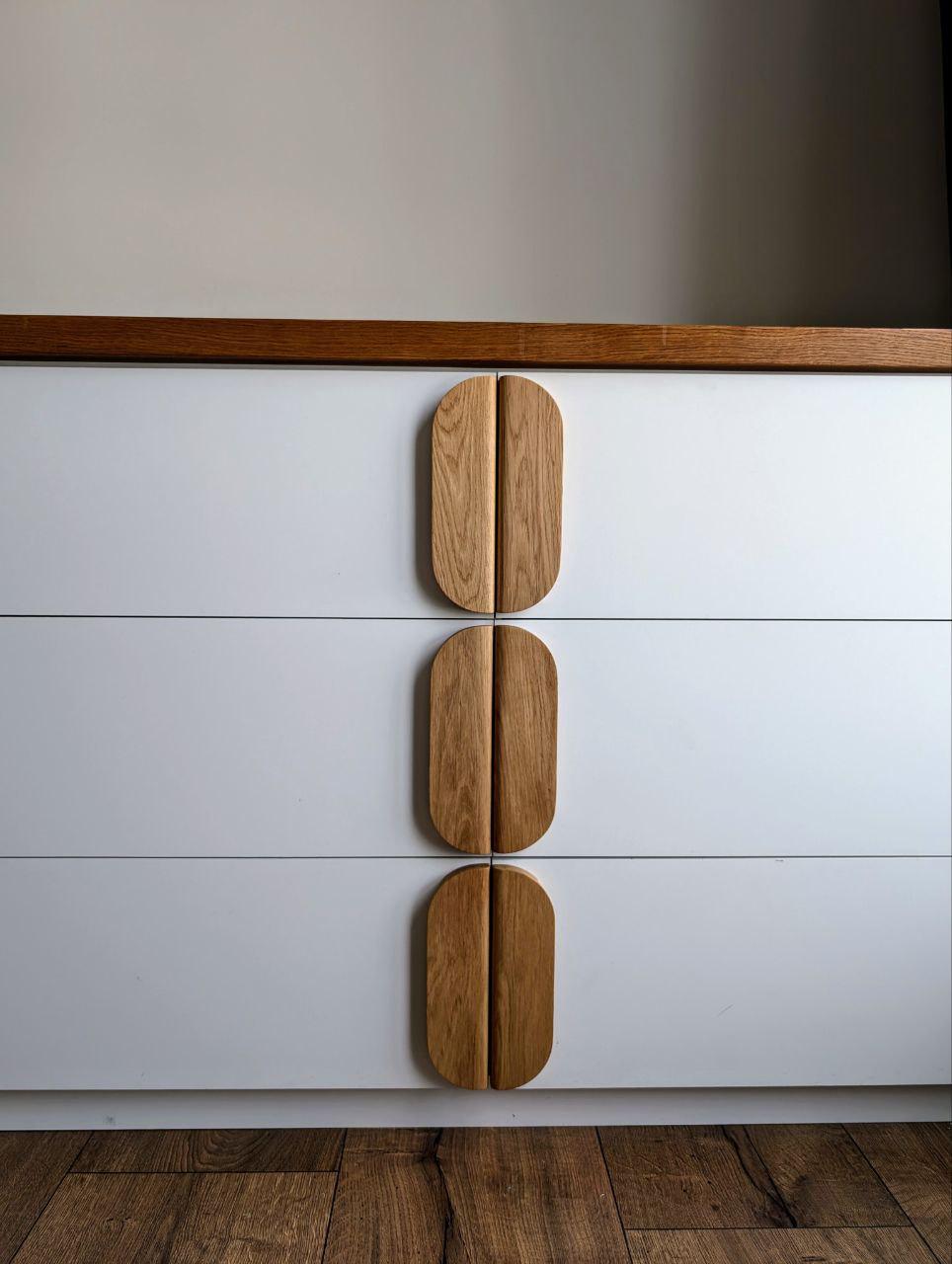 Wide Oak Cabinet Handle – Long Minimalist Wooden Drawer Pull (Single Piece)