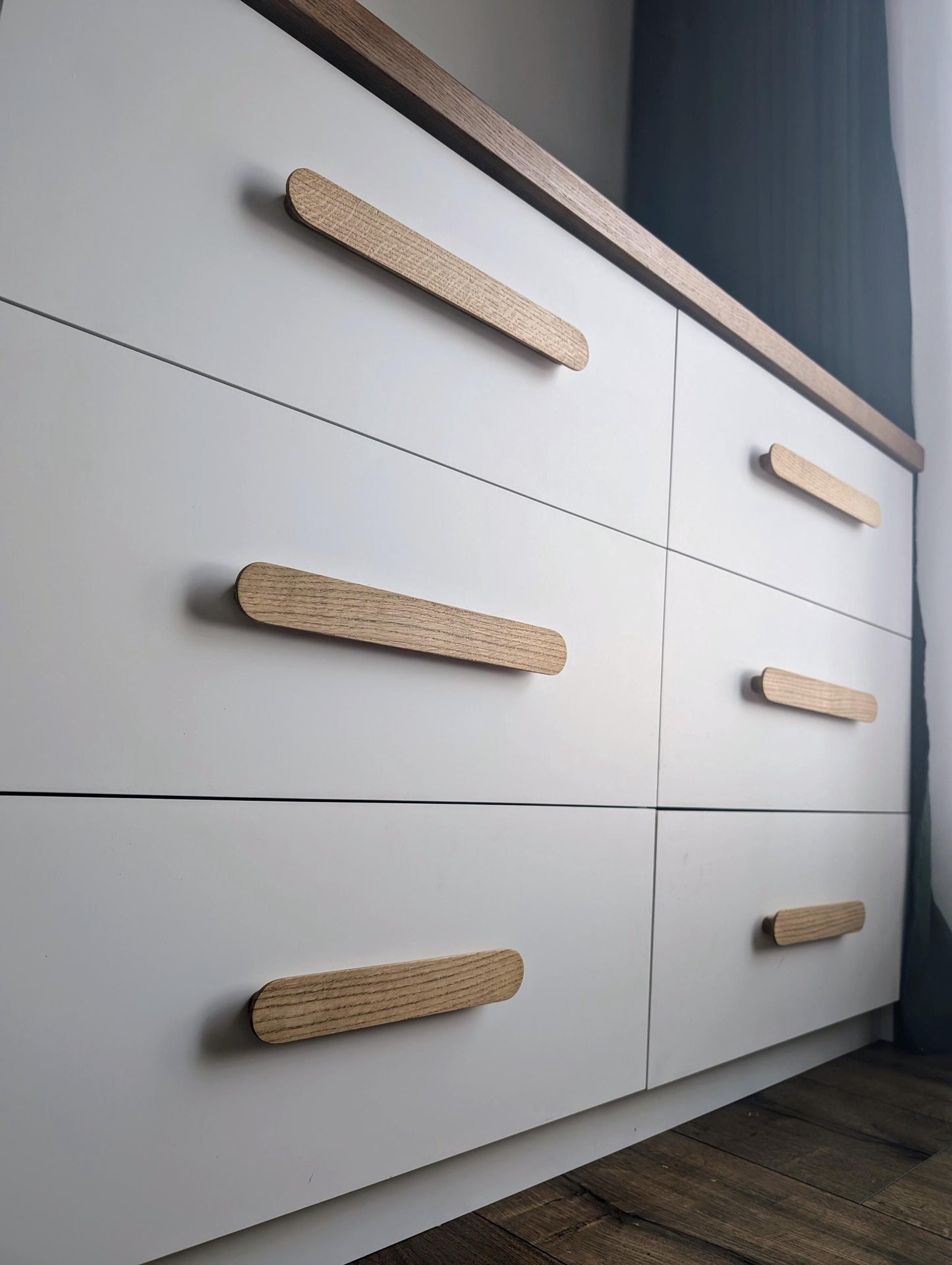 Slim Oak Handles – Modern Minimalist Wooden Cabinet Pulls (4"–20")