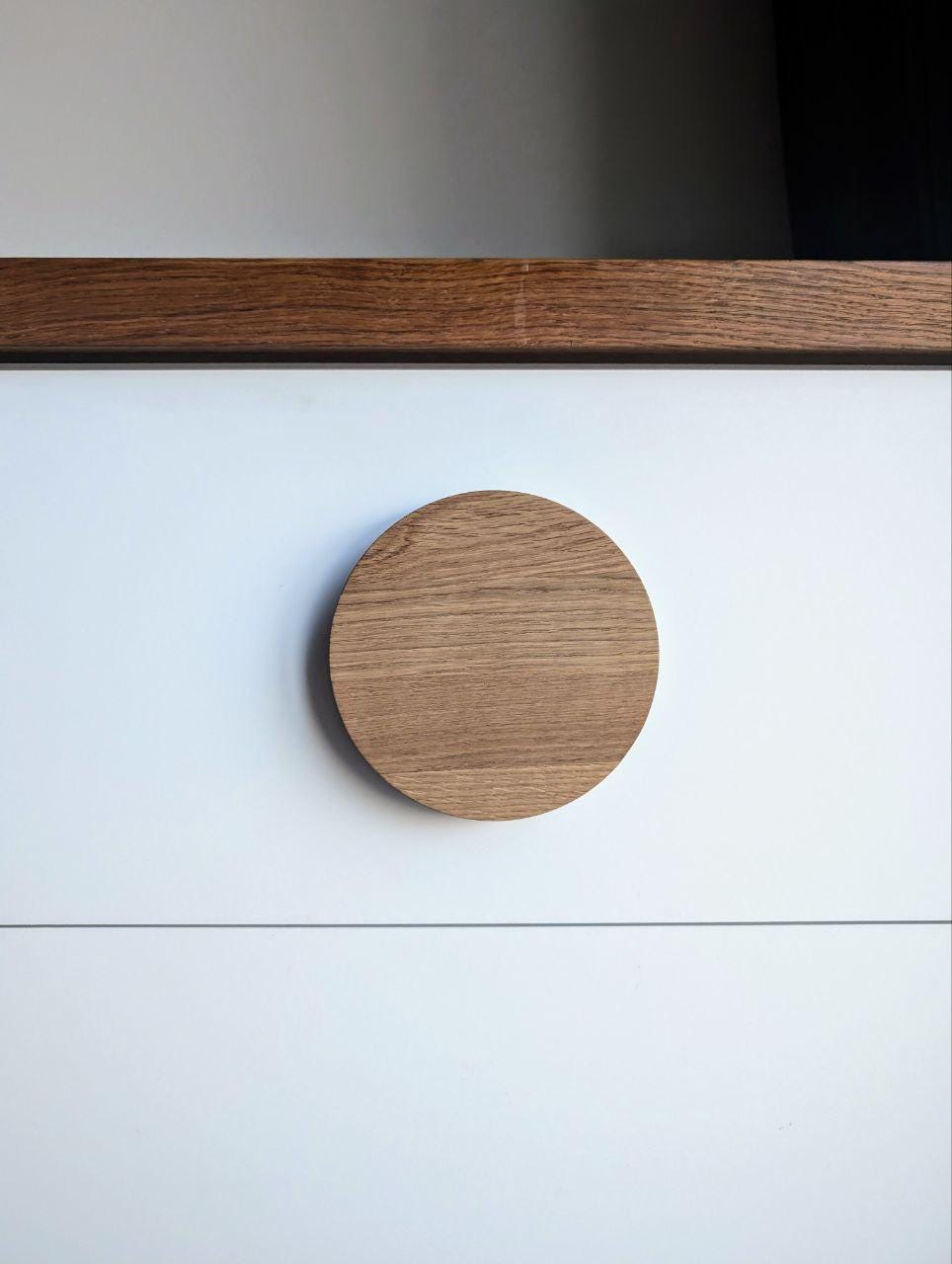 Round Oak Knob – Solid Wood Drawer Pull, Minimalist Cabinet Handle, Natural Wooden Knob for Furniture & Wardrobe