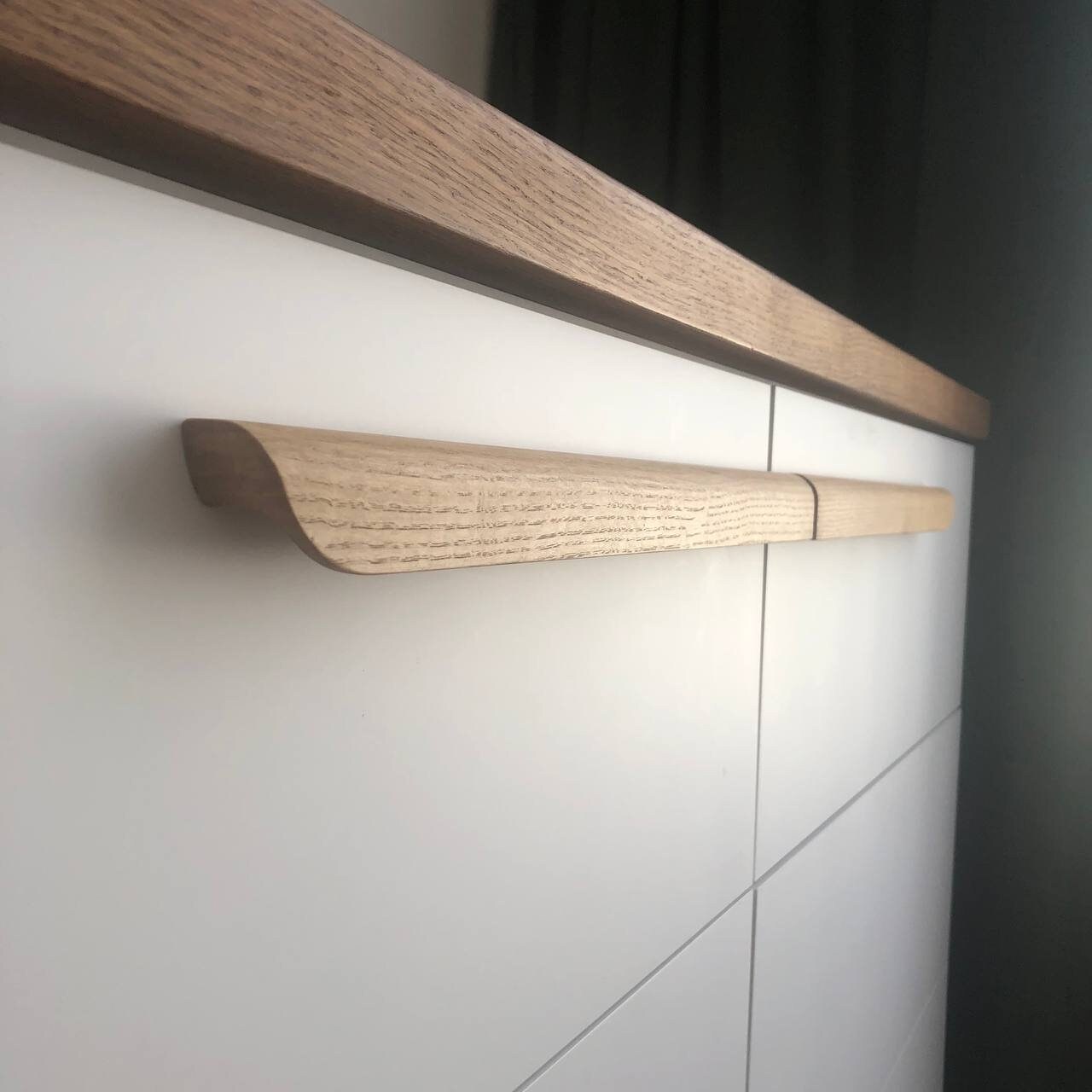 Oak Cabinet Handle Pair – Long Minimalist Wooden Drawer Pulls (Left & Right)