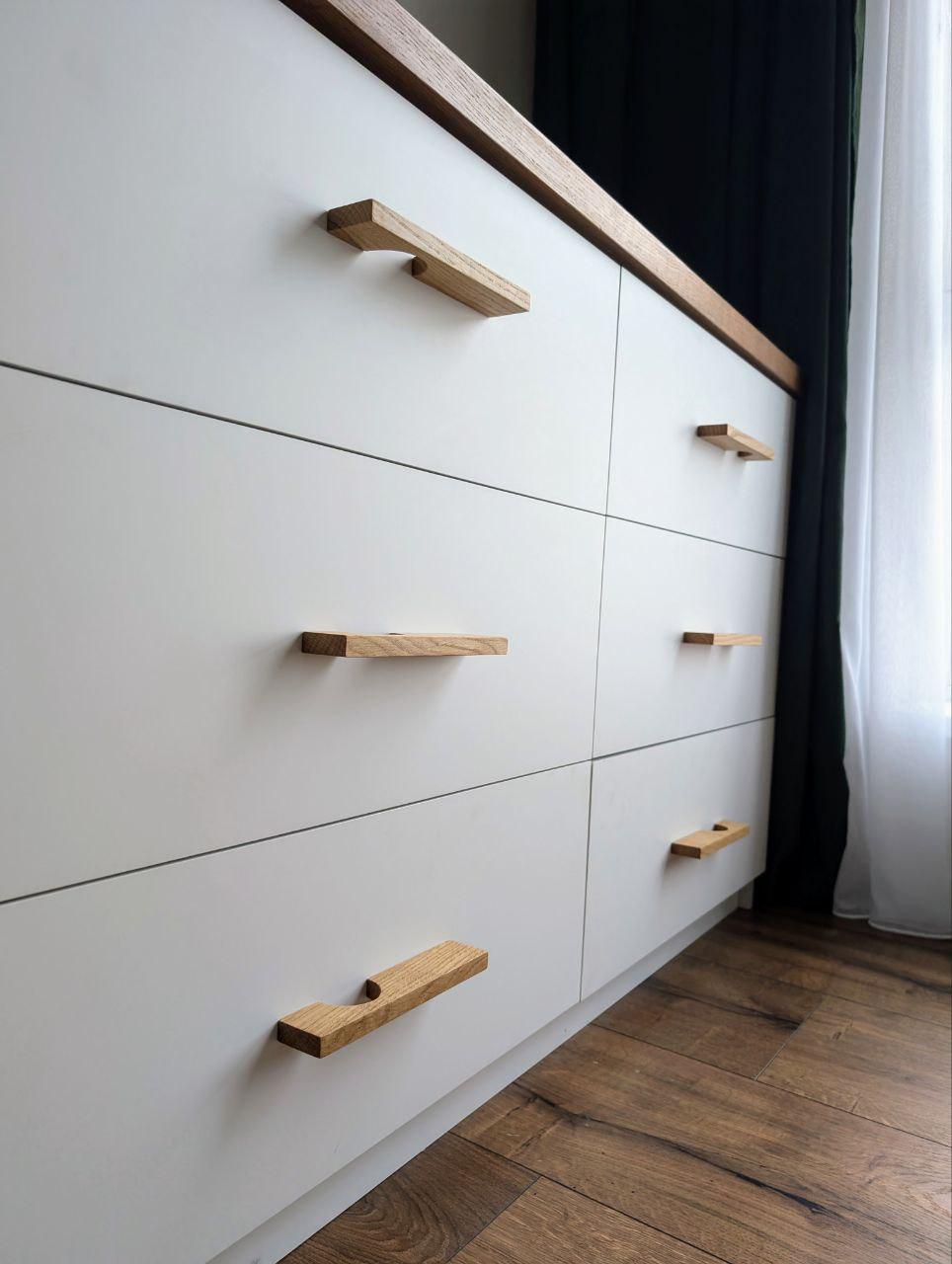 Slim Oak Cabinet Handles – Minimalist Wooden Drawer Pulls | Modern Scandinavian Solid Wood Handles for Furniture