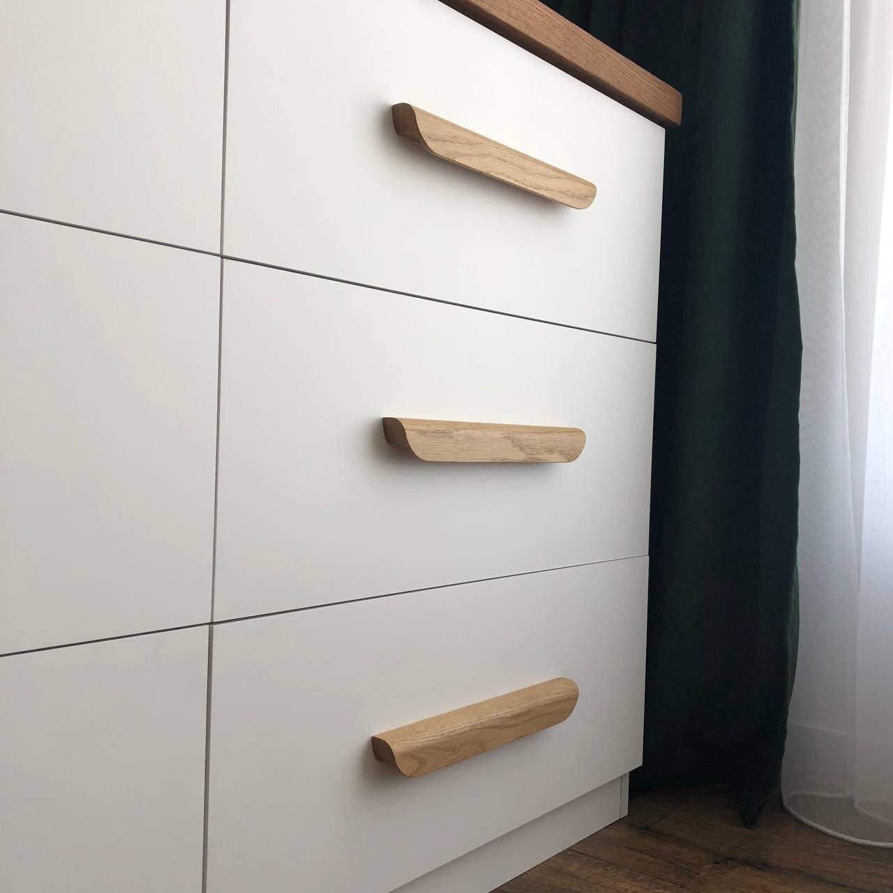 Oak Line Handle – Long Minimalist Wooden Cabinet Pull