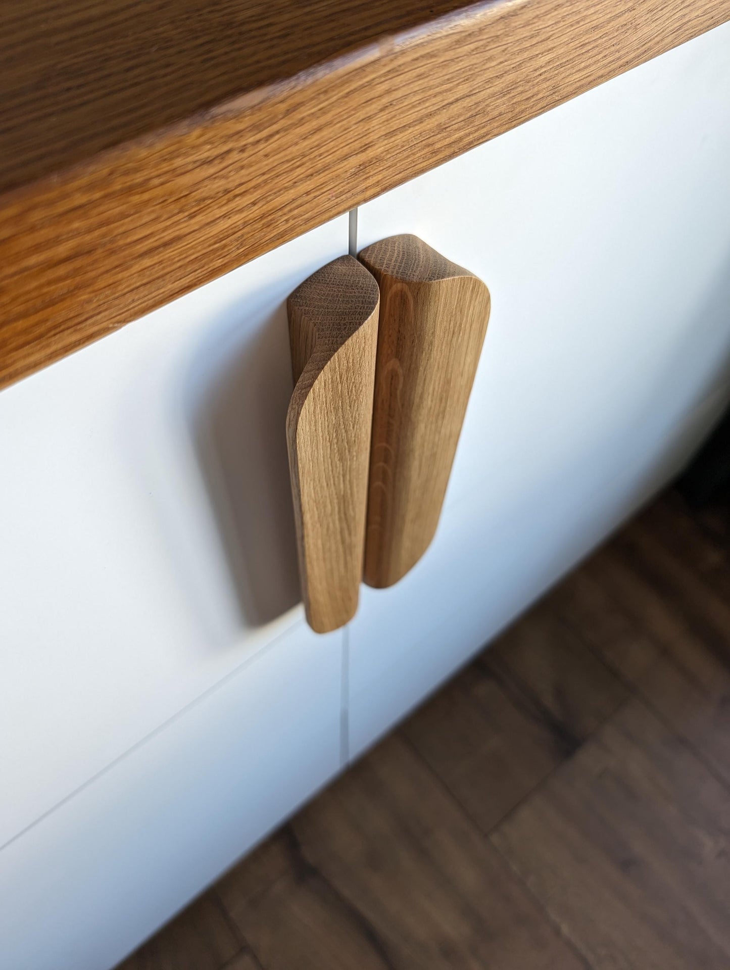 Oak Cabinet Handle – Long Minimalist Wooden Drawer Pull (Single Piece)