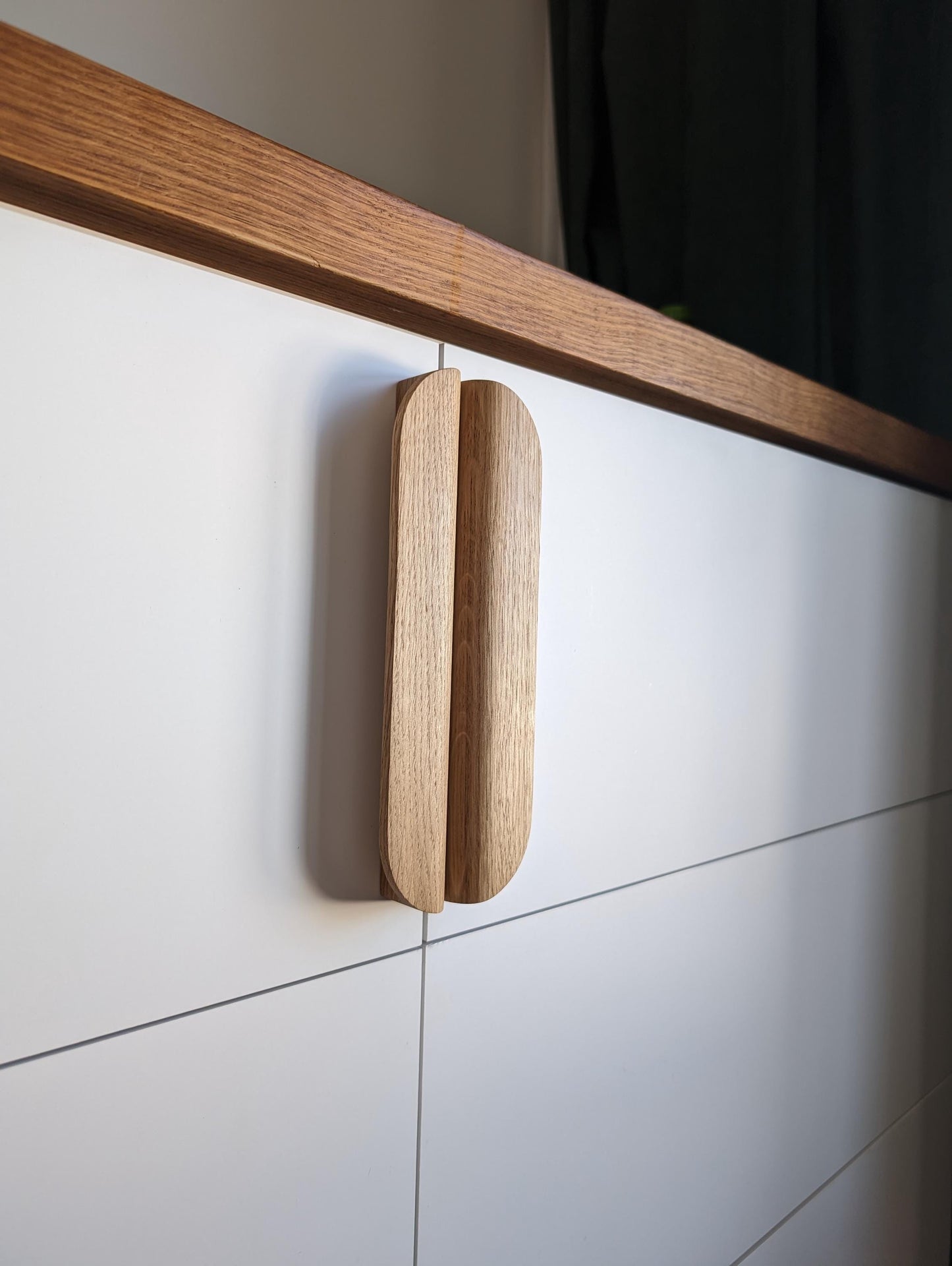 Oak Cabinet Handle – Long Minimalist Wooden Drawer Pull (Single Piece)