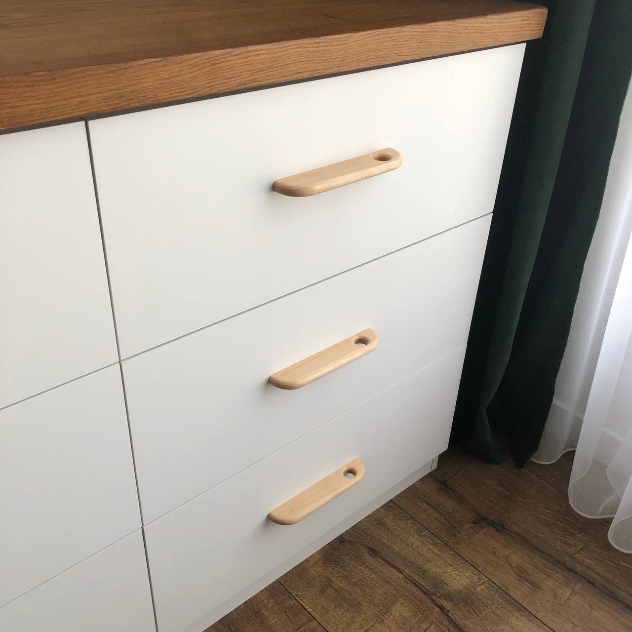 Slim Maple Cabinet Handle – Modern Wooden Drawer Pull, Minimalist Furniture Handle