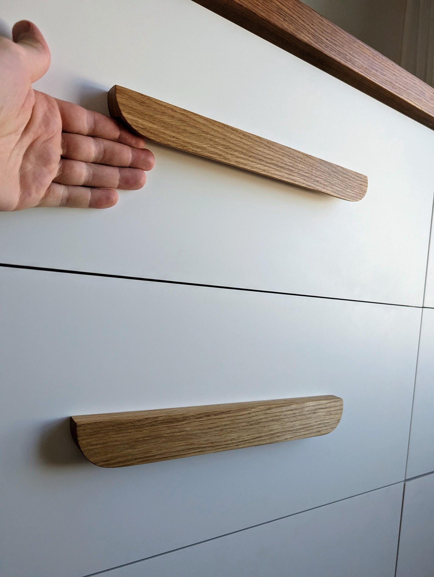 Slim Oak Handle – Long Minimalist Wooden Cabinet Pull