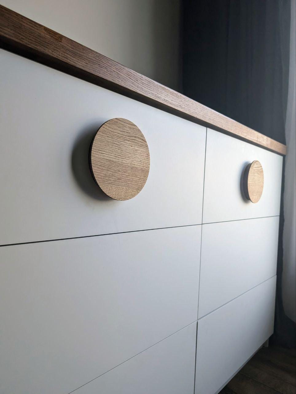 Round Oak Knob – Solid Wood Drawer Pull, Minimalist Cabinet Handle, Natural Wooden Knob for Furniture & Wardrobe