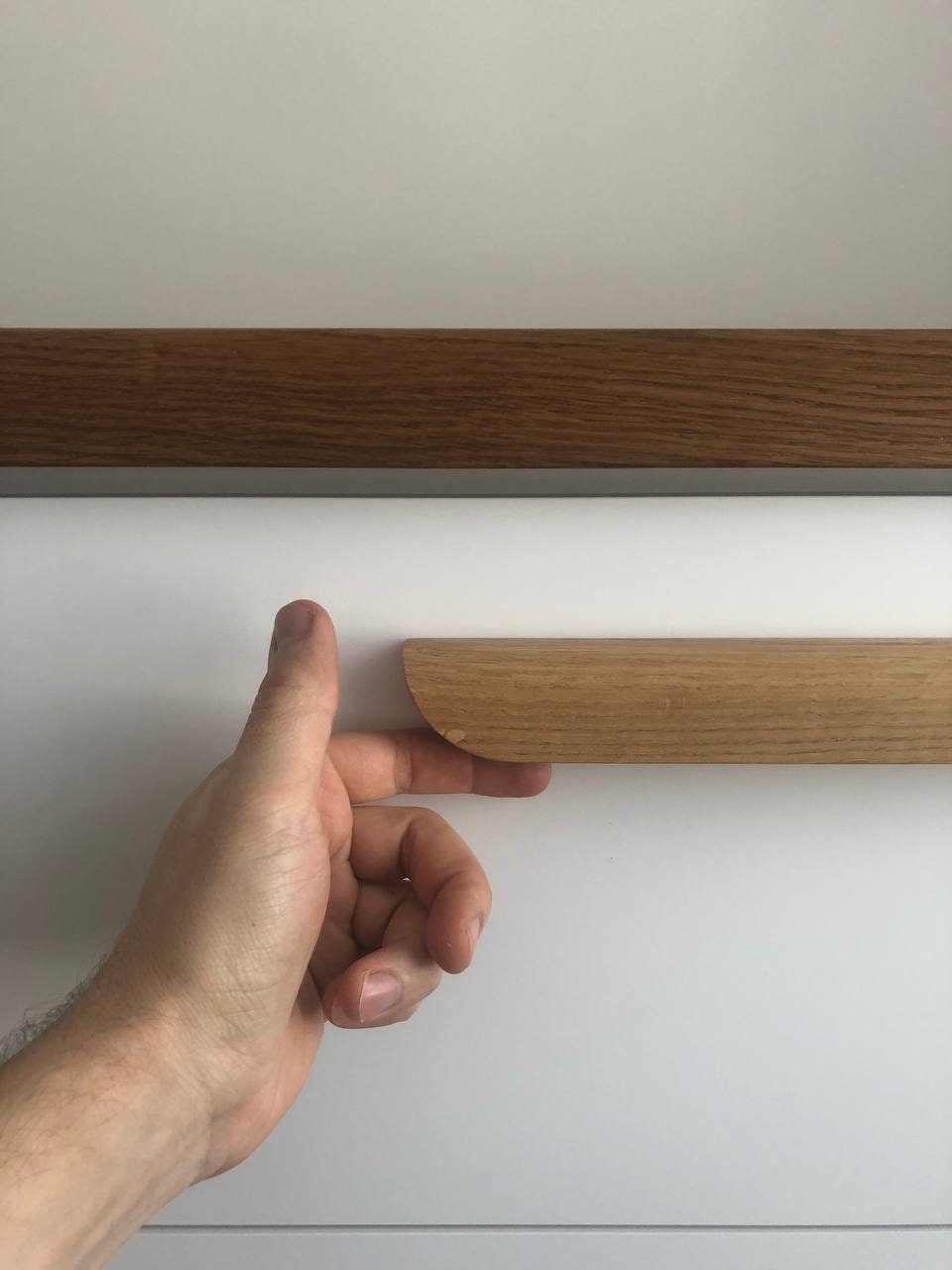 Oak Cabinet Handle Pair – Long Minimalist Wooden Drawer Pulls (Left & Right)