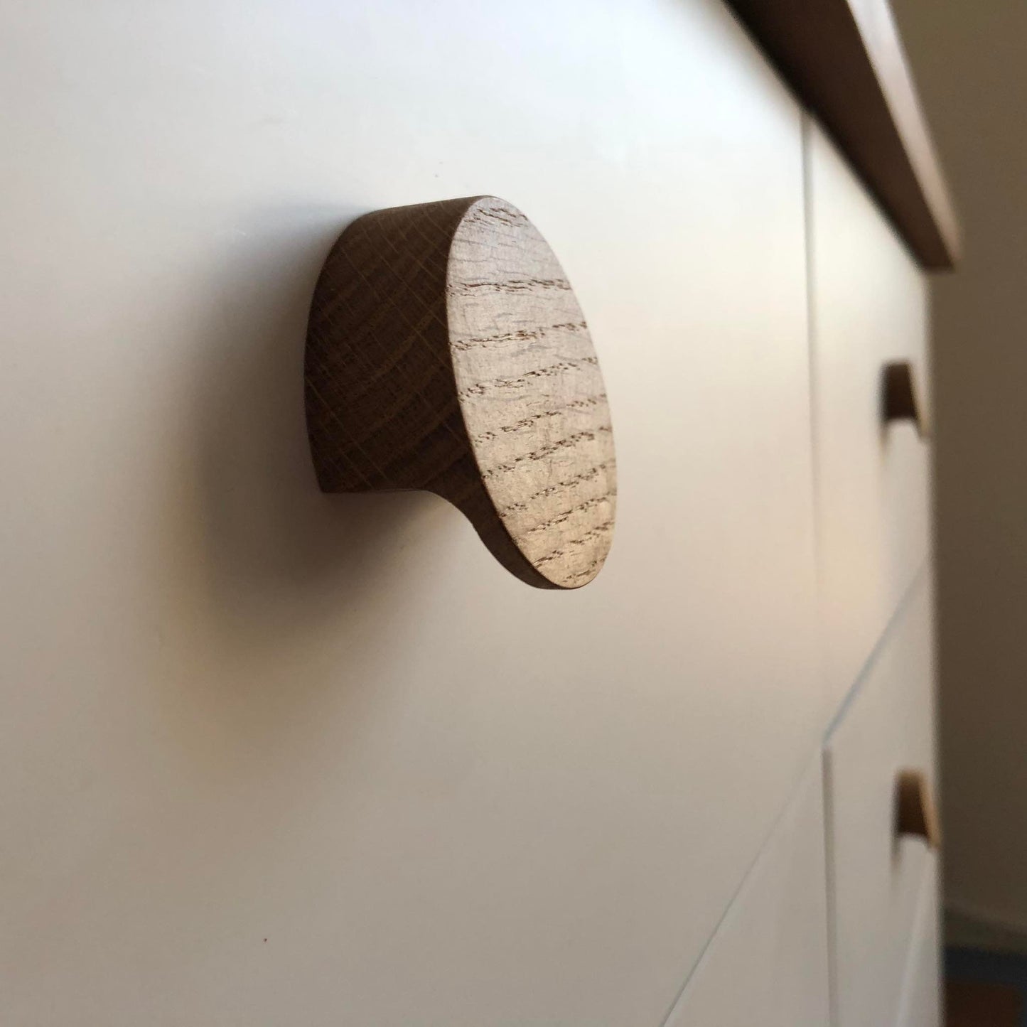 Slanted Oak Wood Handle – Modern Wooden Pull for Cabinets and Furniture