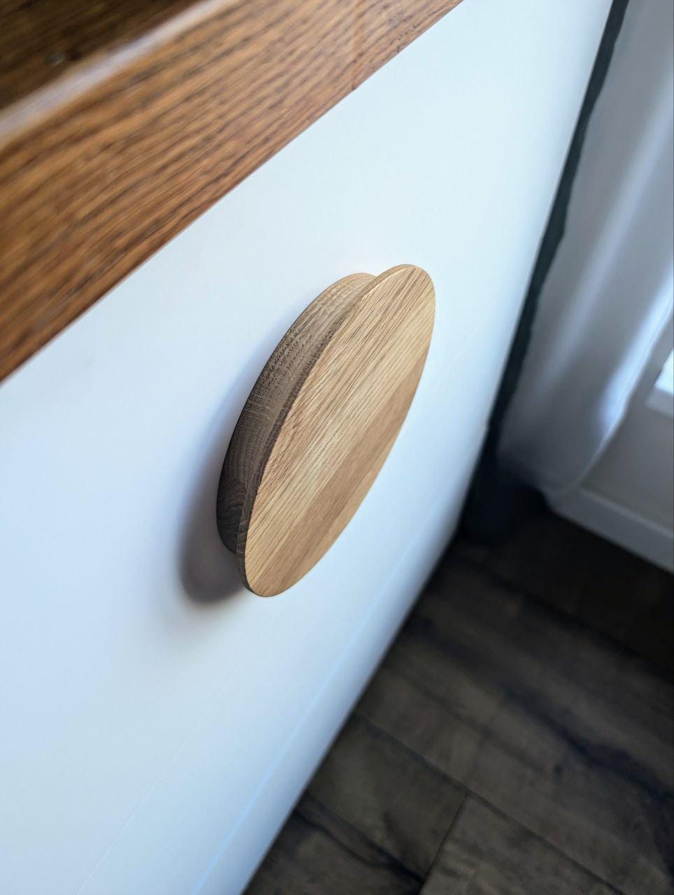 Round Oak Knob – Solid Wood Drawer Pull, Minimalist Cabinet Handle, Natural Wooden Knob for Furniture & Wardrobe