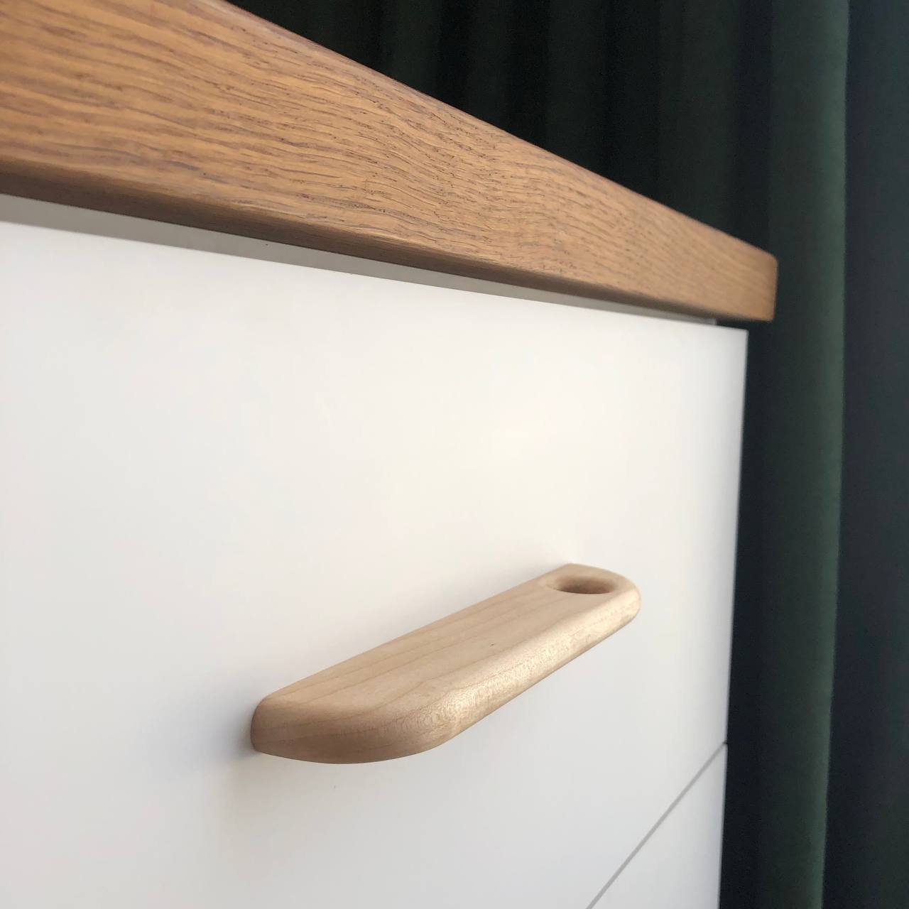 Slim Maple Cabinet Handle – Modern Wooden Drawer Pull, Minimalist Furniture Handle