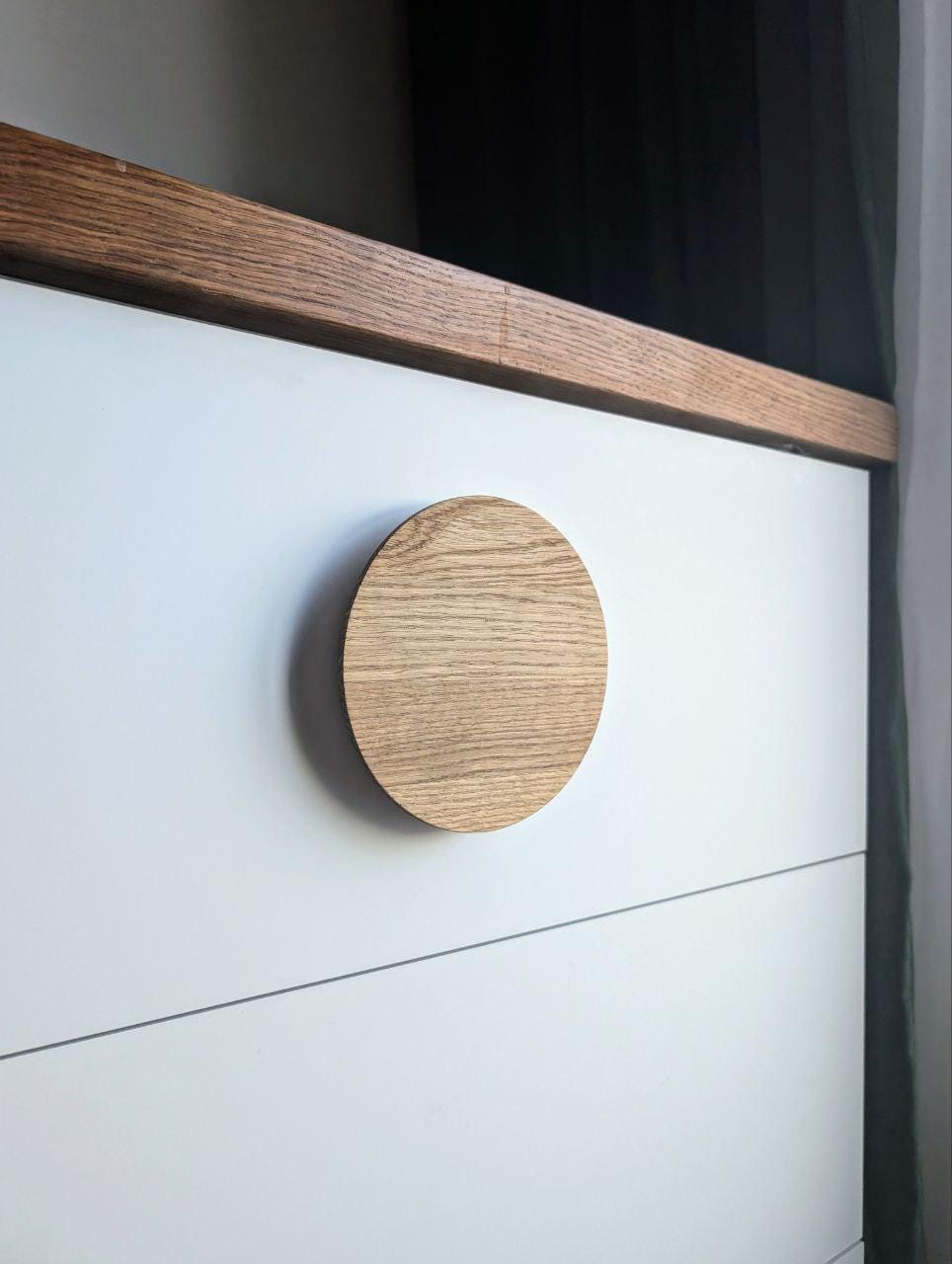 Round Oak Knob – Solid Wood Drawer Pull, Minimalist Cabinet Handle, Natural Wooden Knob for Furniture & Wardrobe