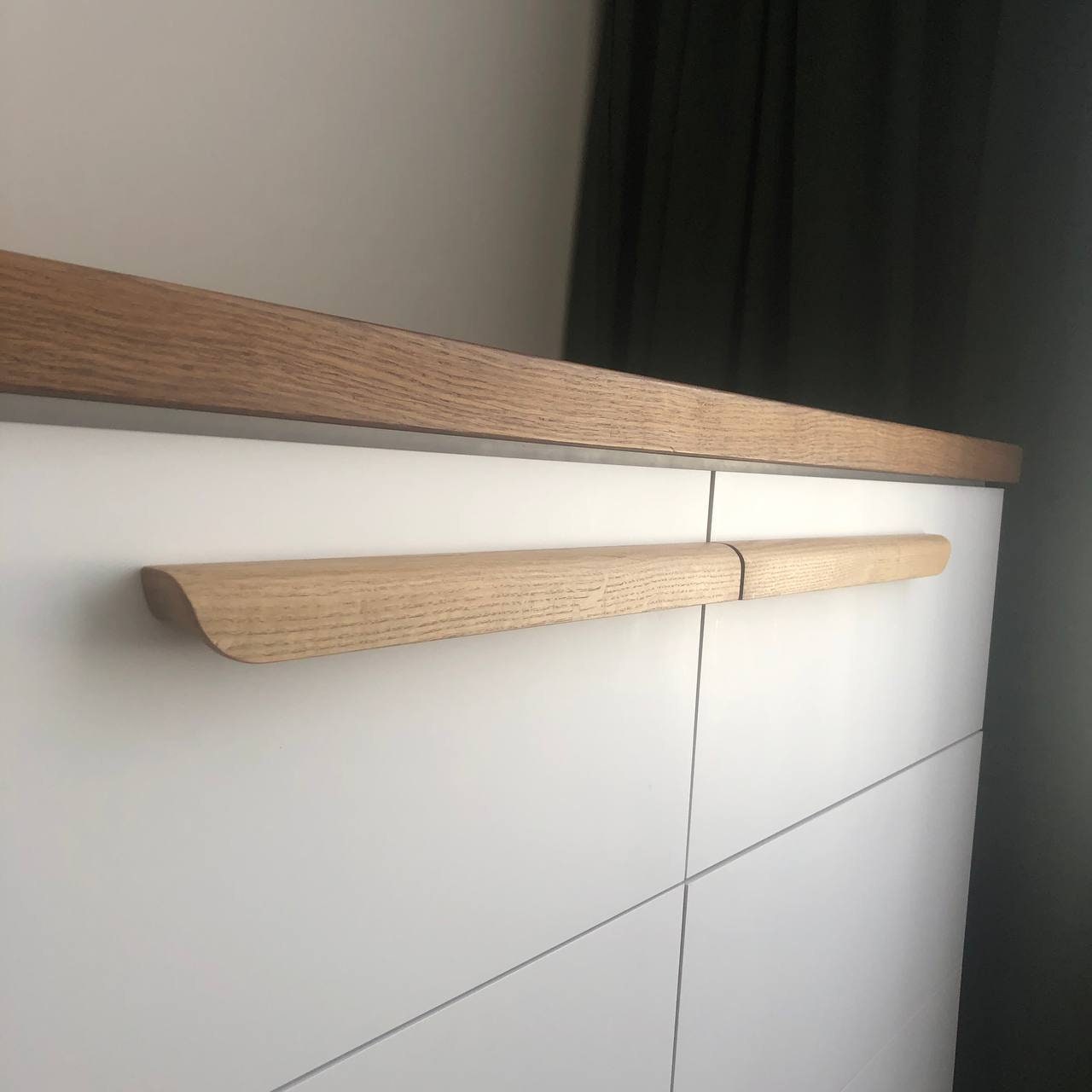 Oak Cabinet Handle Pair – Long Minimalist Wooden Drawer Pulls (Left & Right)
