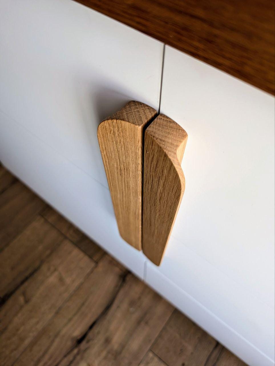 Oak Line Cabinet Handle – Long Minimalist Wooden Drawer Pull (Single Piece)