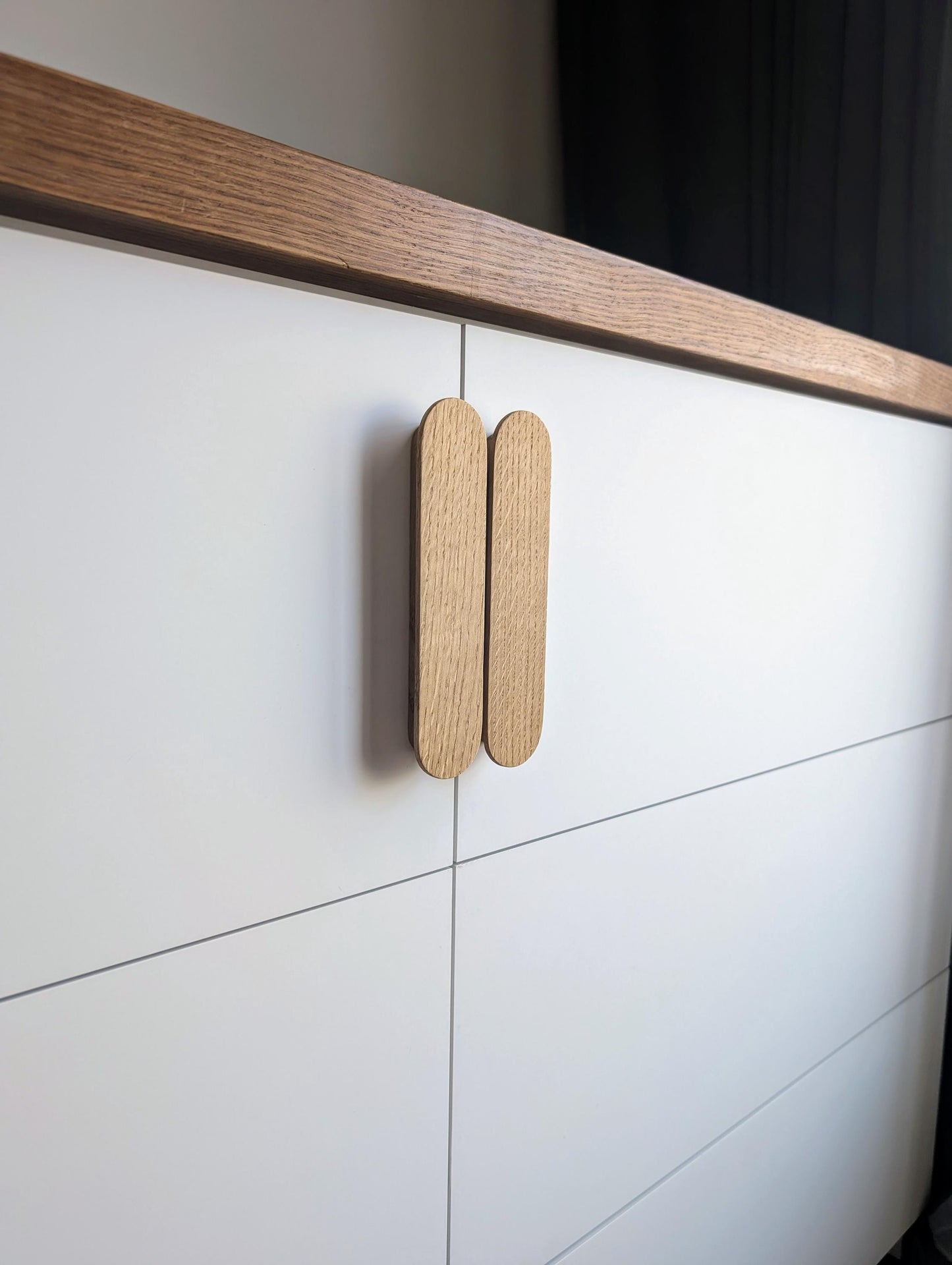 Slim Oak Handles – Modern Minimalist Wooden Cabinet Pulls (4"–20")