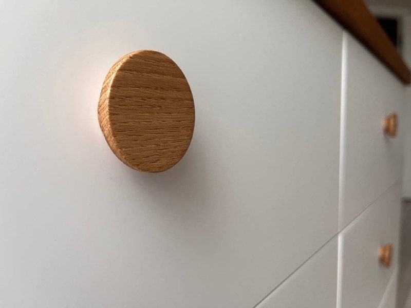 Round Oak Knob – Minimalist Wooden Drawer Pull and Wall Hook