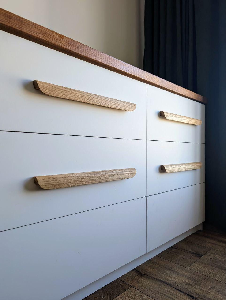 Oak Cabinet Handle – Long Minimalist Wooden Drawer Pull (Single Piece)