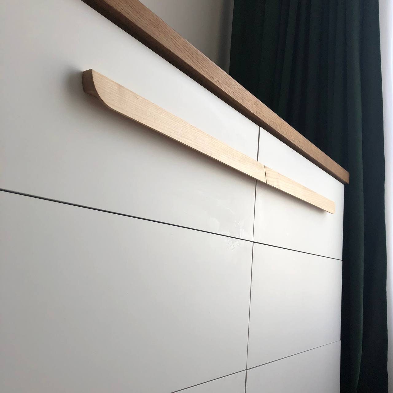 Maple Cabinet Handle Pair – Long Minimalist Wooden Drawer Pulls (Left & Right)