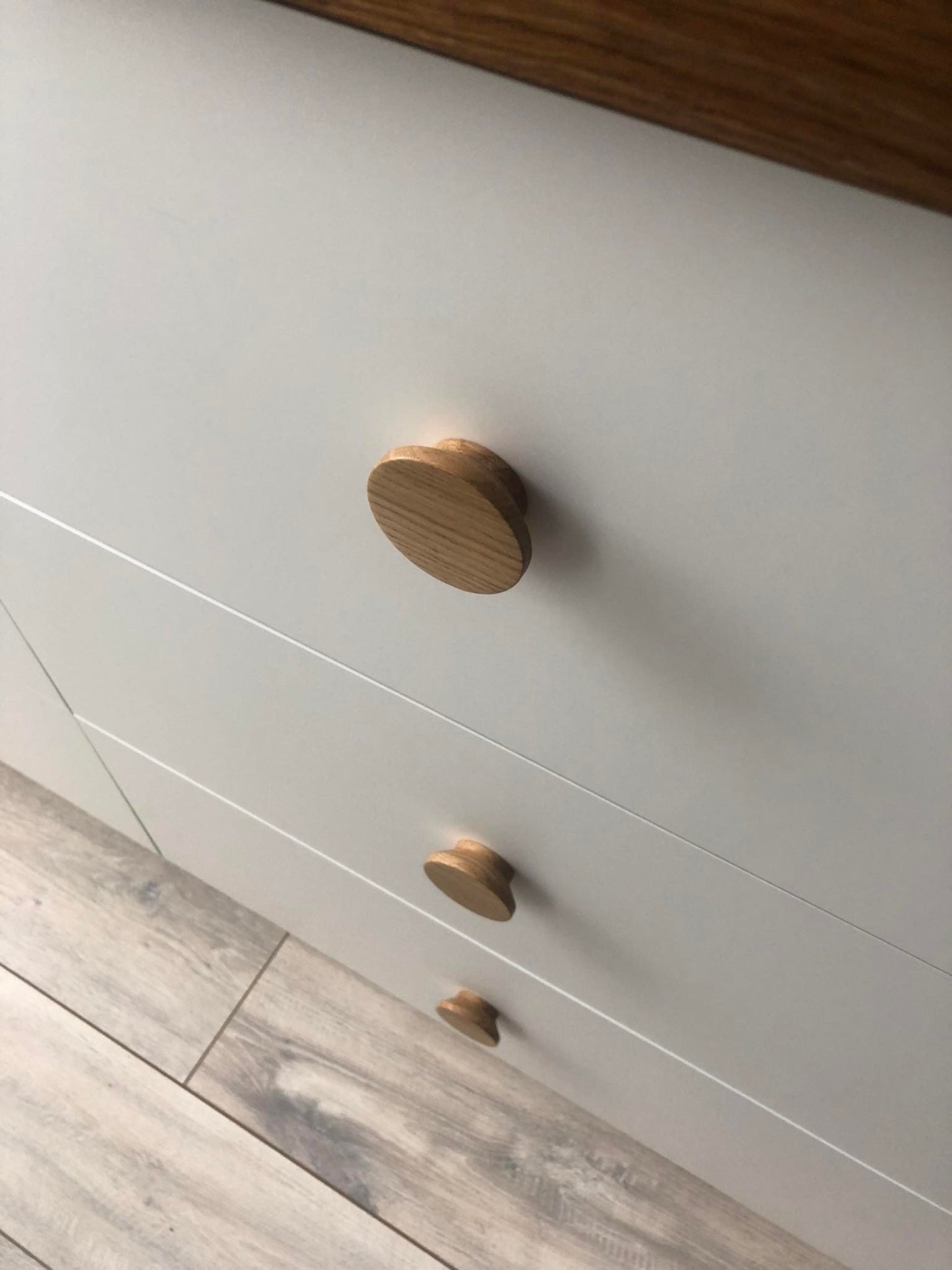 Round Oak Knob – Minimalist Wooden Drawer Pull and Wall Hook
