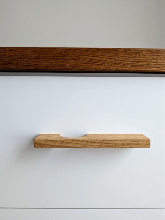 Slim Oak Cabinet Handles – Minimalist Wooden Drawer Pulls | Modern Scandinavian Solid Wood Handles for Furniture