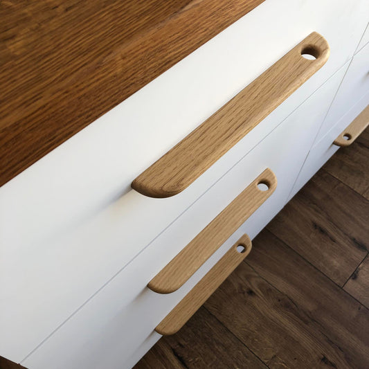 Slim Oak Handle – Minimalist Wooden Cabinet Pull in Scandinavian Style