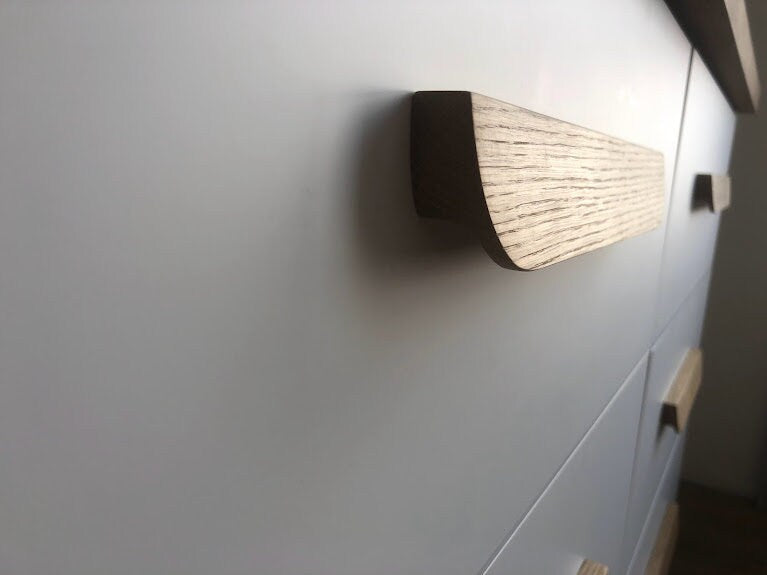 Long Line Oak Handle – 25 Inch Minimalist Wooden Cabinet Pull